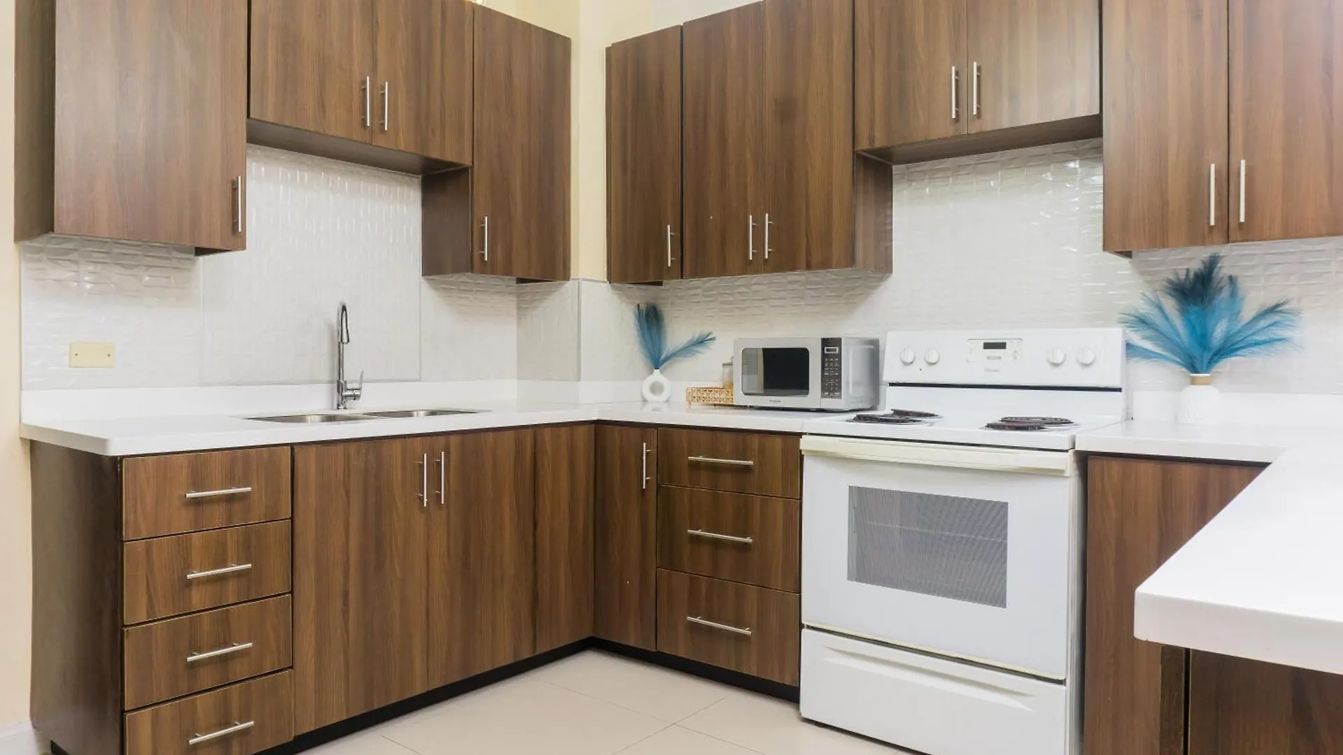 Secure One Bedroom Apartment In Ruthven A Gated Community In New Kingston Jamaica 0*,  Jamaica
